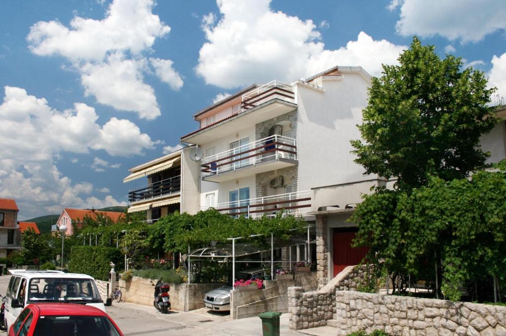 Budova, kde se apartmán nachází