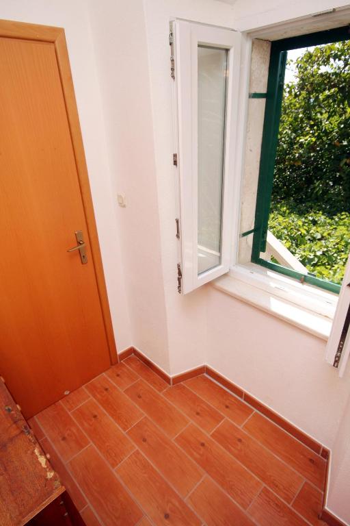 Fotografie z fotogalerie ubytování Apartments and rooms by the sea Sumartin, Brac - 5645 v destinaci Sumartin