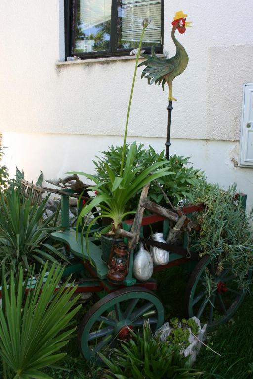 Vonkajšia záhrada v ubytovaní Apartments with a parking space Jadranovo, Crikvenica - 5533