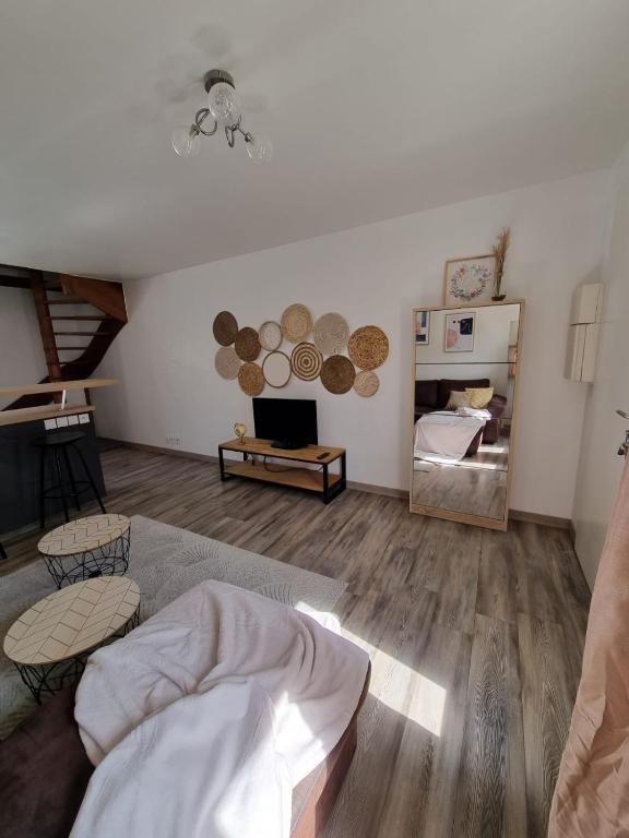 Duplex 40m2 cocooning cœur de ville avec parking - One-Bedroom Apartment