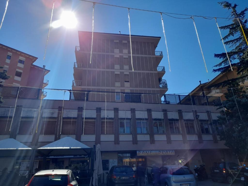 Budynek, w którym mieści się apartament