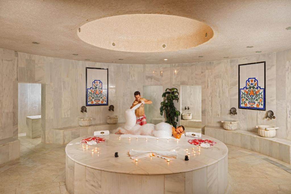 Hosté ubytování AQI Hydros Club