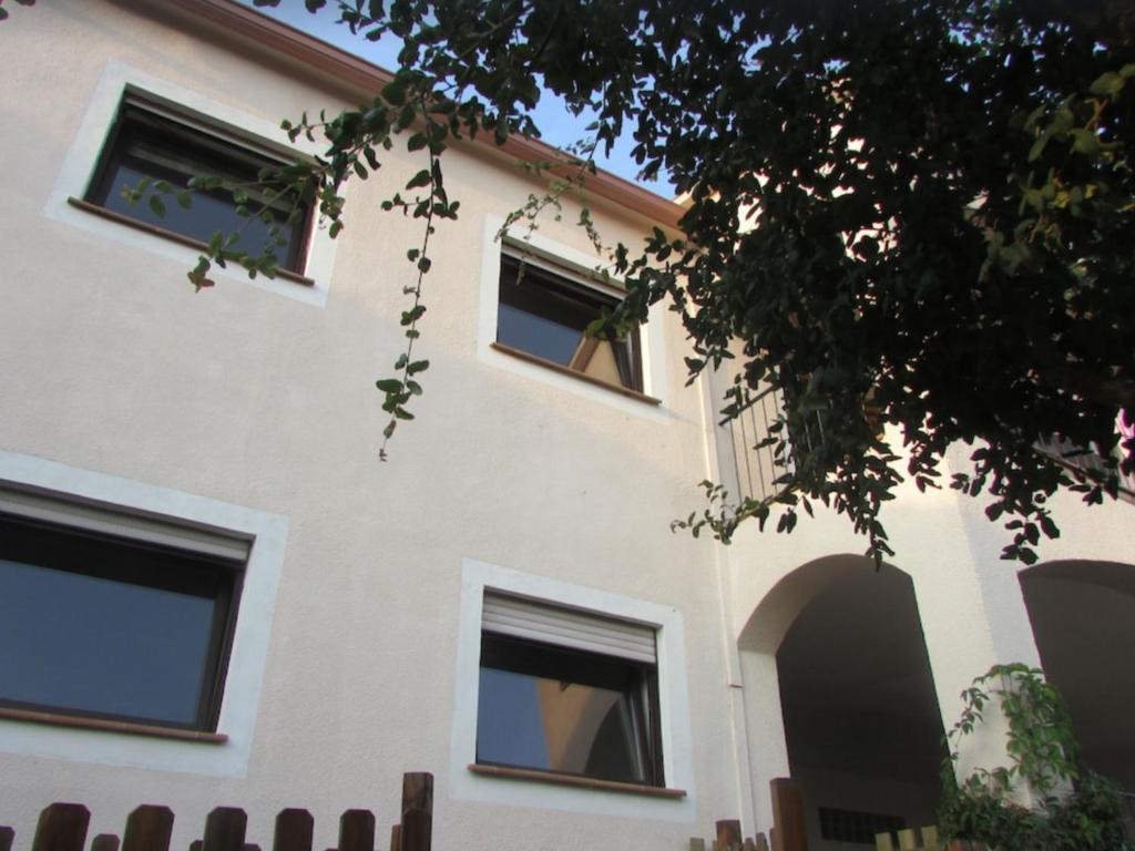 Budova, v ktorej sa apartmán nachádza