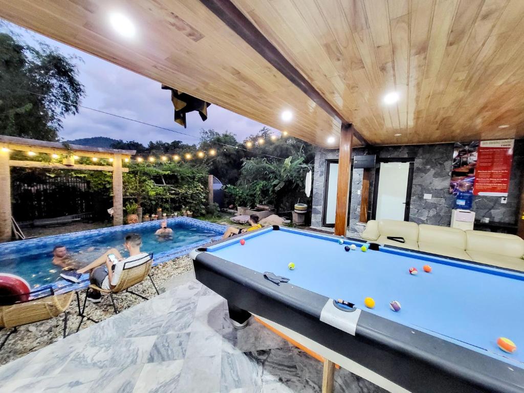 Hồ bơi trong/gần Ha Giang Loop Hostel &amp; Tours