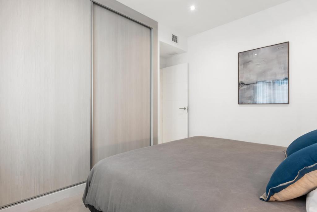 Posteľ alebo postele v izbe v ubytovaní Large apartment in Playas del Duque