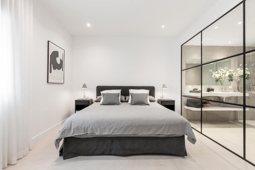 Posteľ alebo postele v izbe v ubytovaní Large apartment in Playas del Duque