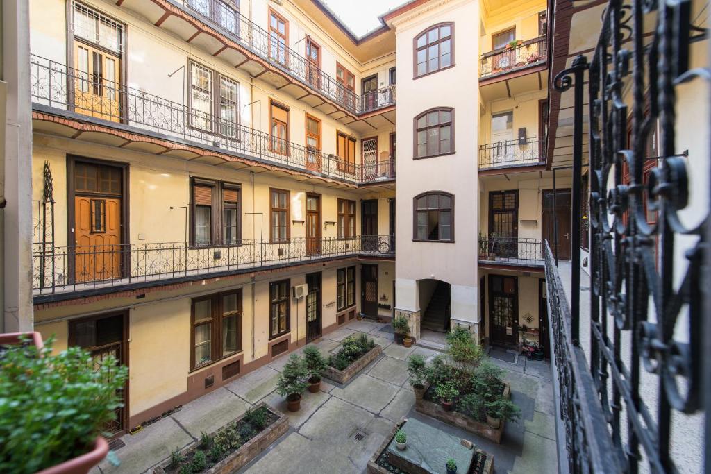 Budova, v ktorej sa apartmán nachádza