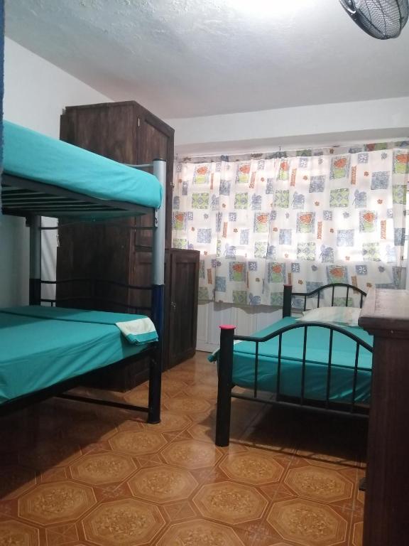 Las Huellas del Caminante - Mixed Dormitory Room