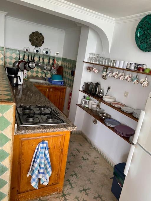 Kuchyň nebo kuchyňský kout v ubytování Over Sea Taghazout El Baraka