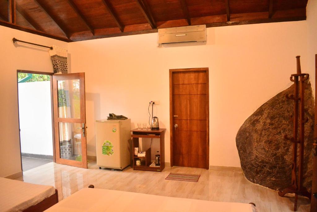 Sinharaja Rest - Luxe Tweepersoonskamer Met Extra Bed