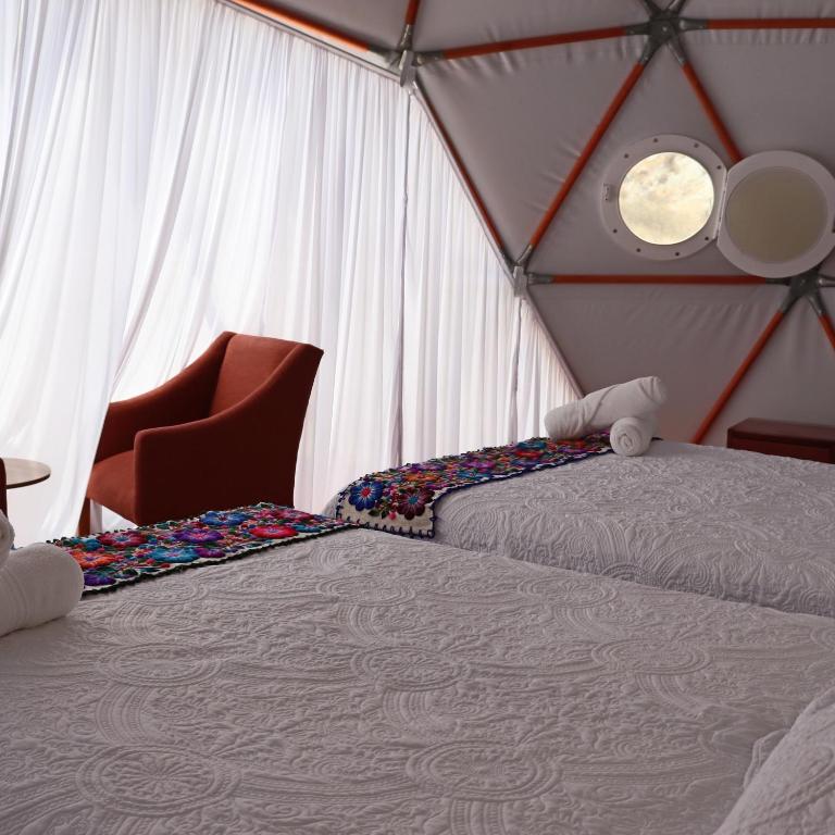 Postel nebo postele na pokoji v ubytování Cool Glamping Bernal