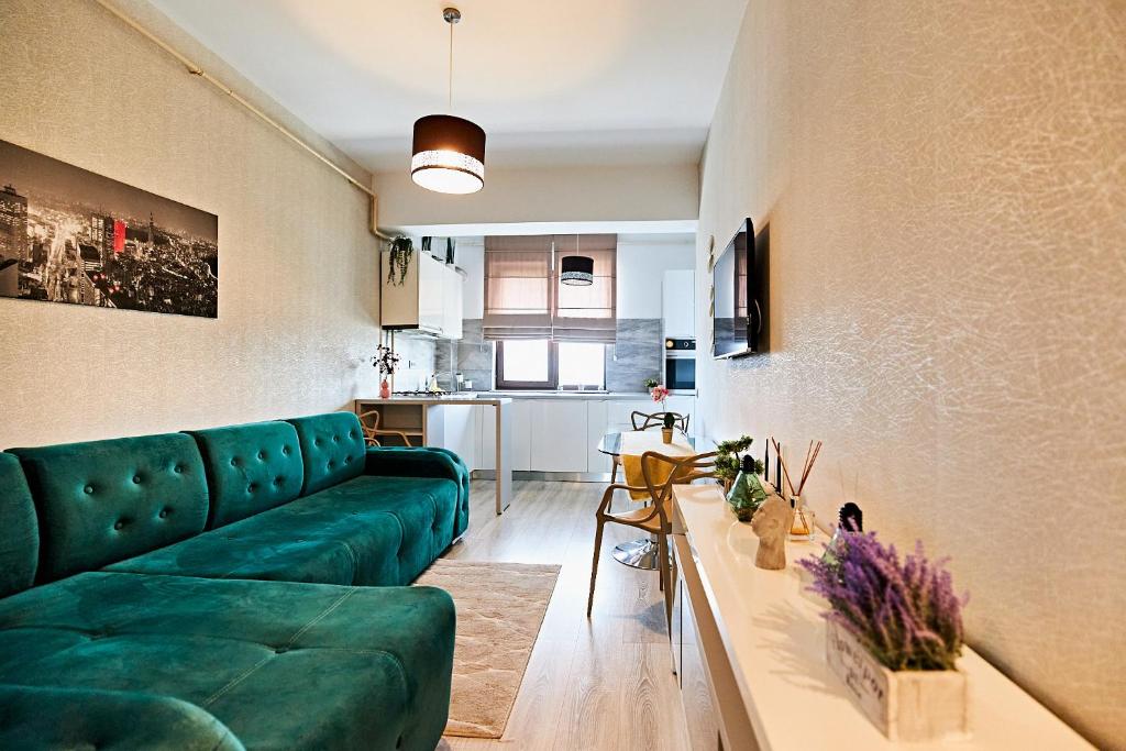 CityLife Apartments - One-Bedroom Apartment