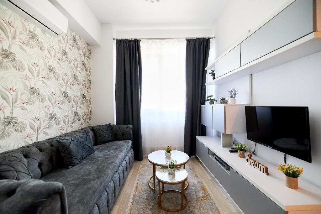 CityLife Apartments - Deluxe Apartment