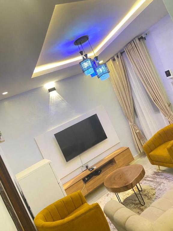 Lux one bedroom apartment in Yaba with Wifi, Lagos (updated prices 2024)