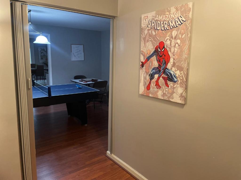 Gallery image of Cute 2-BRM Walkout apt with pool table and theater in Lexington