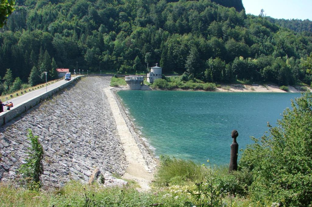Fotografie z fotogalerie ubytování Apartments with a parking space Lokve, Gorski kotar - 15061 v destinaci Lokve