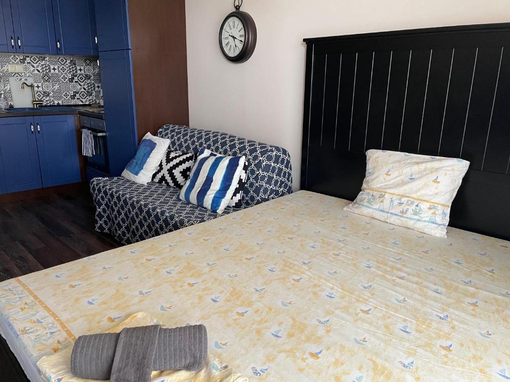 A bed or beds in a room at Apartment Perfect