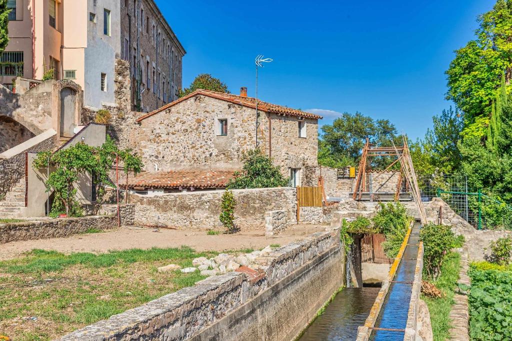 Fotografia z galérie ubytovania El Molino de Besalú Casa con jardín v destinácii Besalú