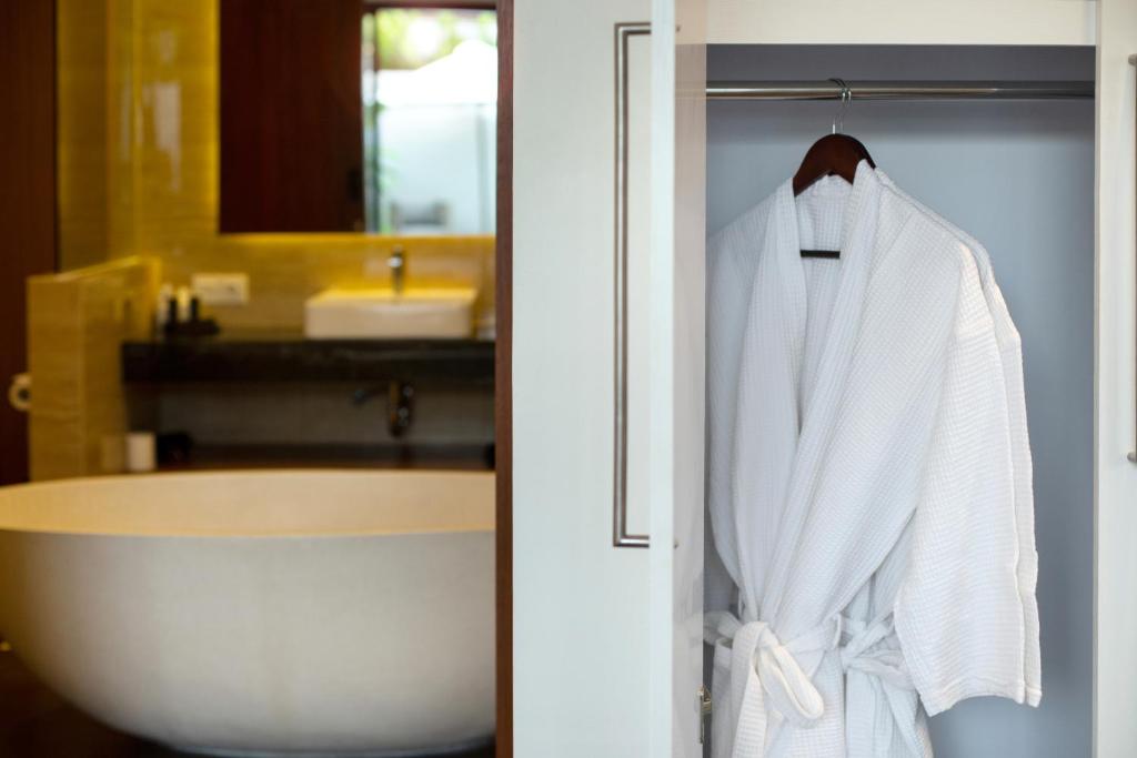 The Claremont Luxury Villas - 4