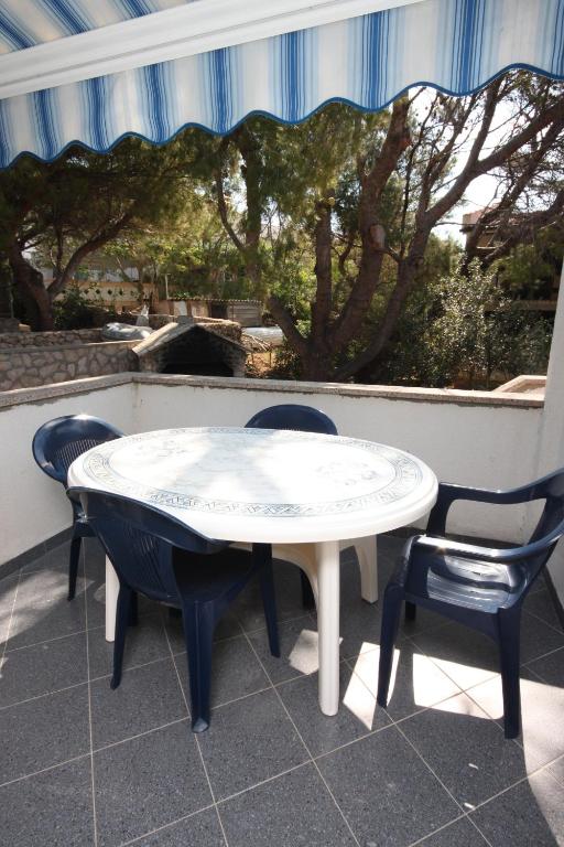 Fotografia z galérie ubytovania Apartments by the sea Zubovici, Pag - 6356 v destinácii Zubovići