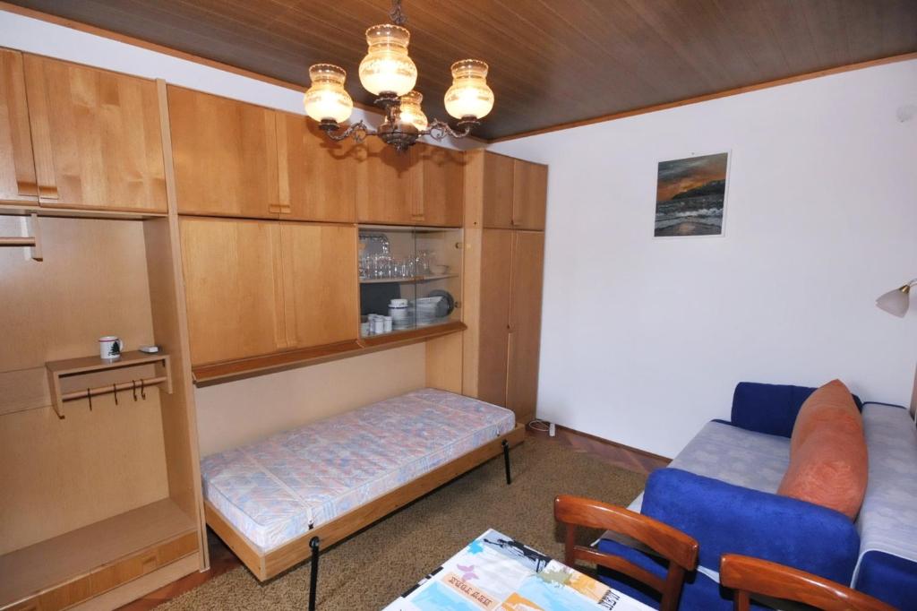 Kuchyň nebo kuchyňský kout v ubytování Apartments with a parking space Metajna, Pag - 6421