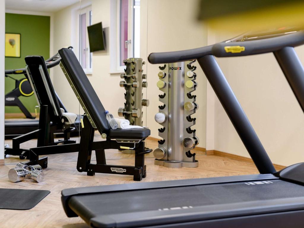 Fitness centrum a/nebo fitness zařízení v ubytování Ibis Styles Aschaffenburg
