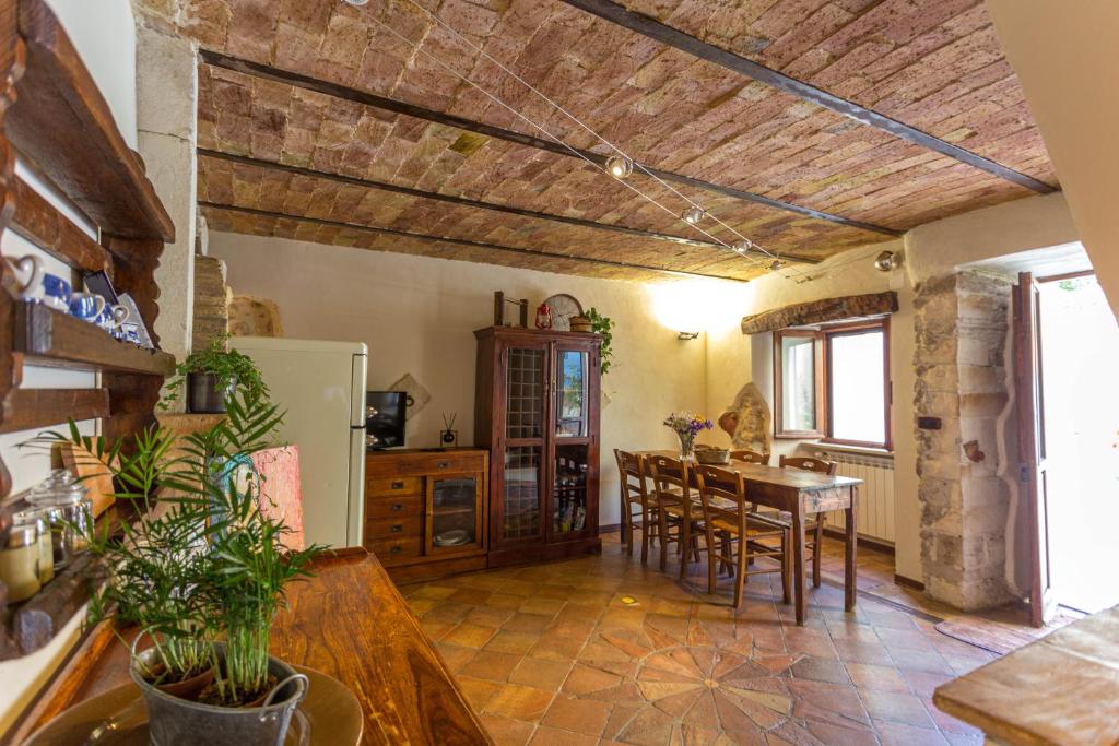 Kuchyňa alebo kuchynka v ubytovaní Casetta la Crus - Romantic house