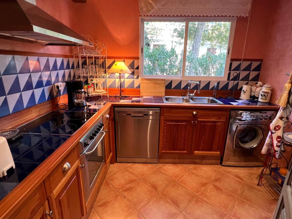 Kuchyň nebo kuchyňský kout v ubytování 508 - Bonito apartamento con vistas a mar