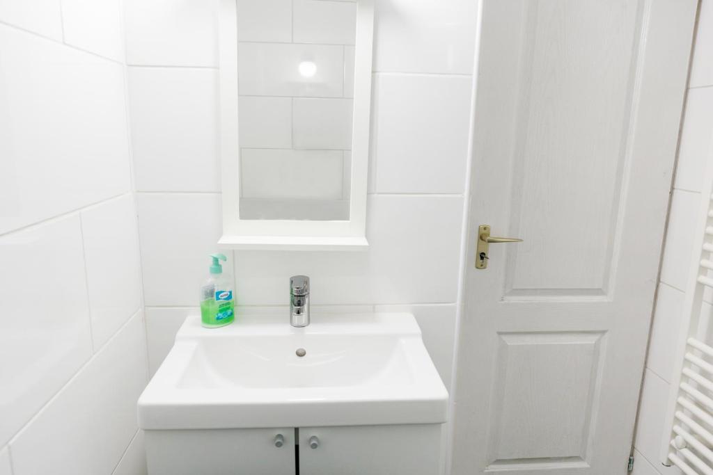 Kúpeľňa v ubytovaní Venus Apartments - Dohany Street III