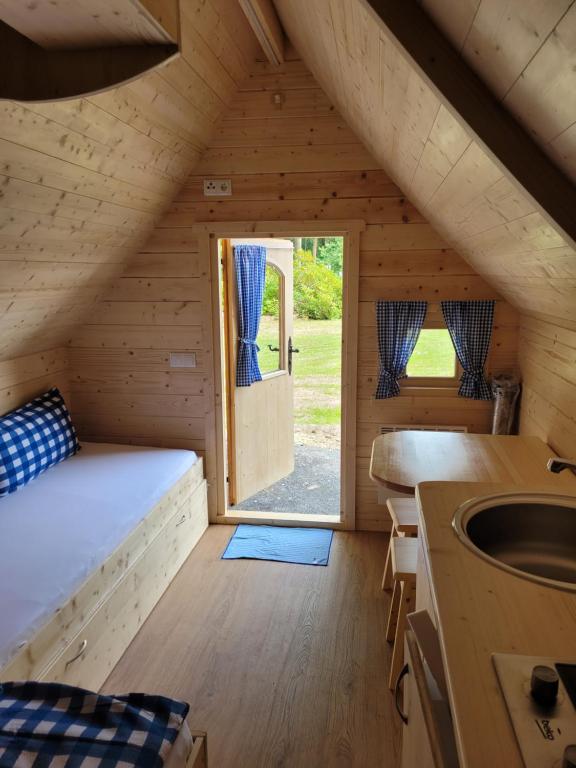 Postel nebo postele na pokoji v ubytování Gästehaus Bommelsen