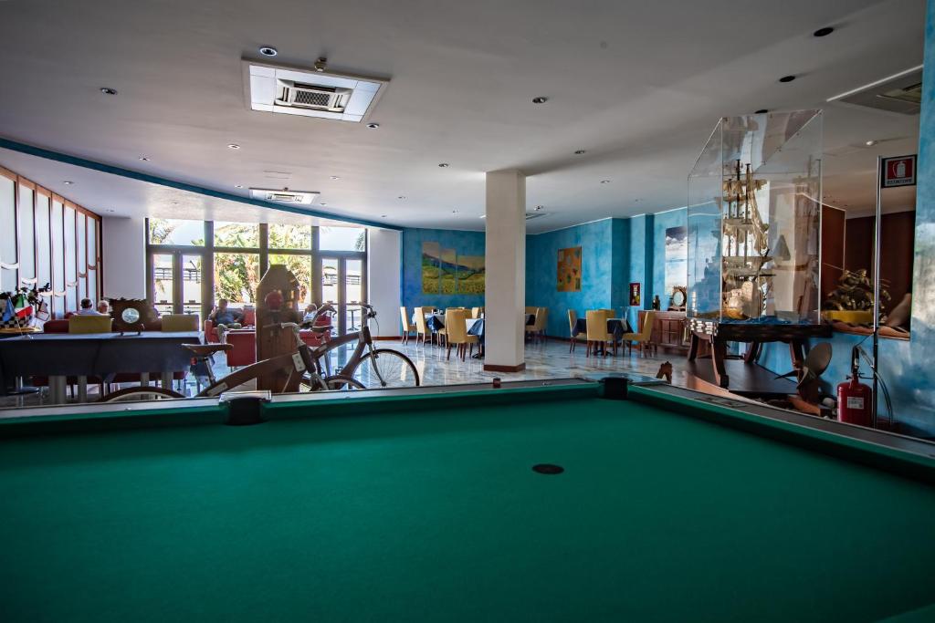 Biliár nebo kulečník v ubytování Best Western Hotel Nettuno