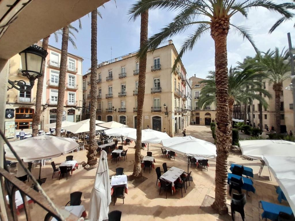 Apartment Plaza Ayuntamiento GAM, Alicante, Spain - Booking.com