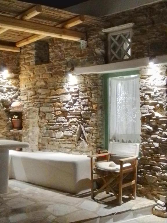 Posezení v ubytování Aegean living stone house