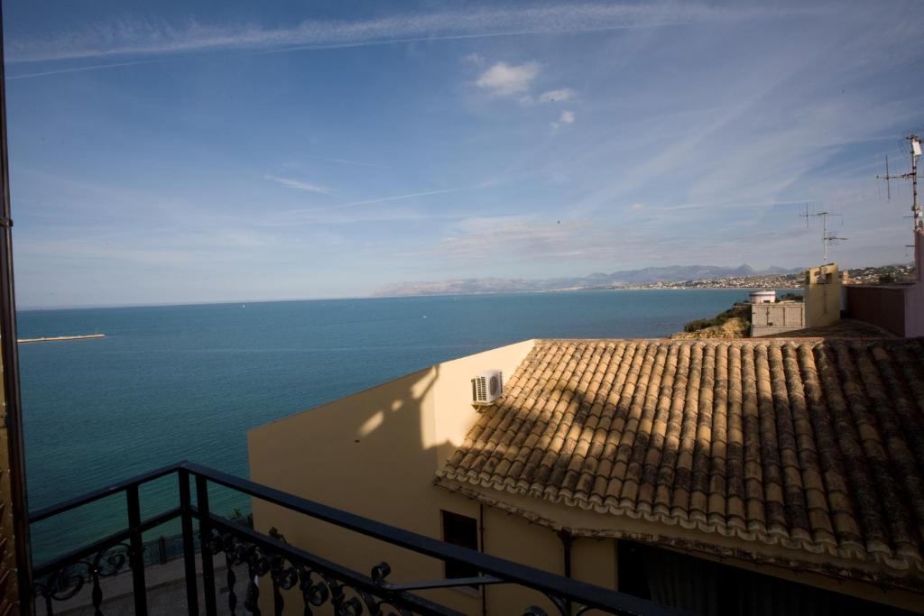 Balconi Sul Mare Appartamenti - Apartment With Sea View