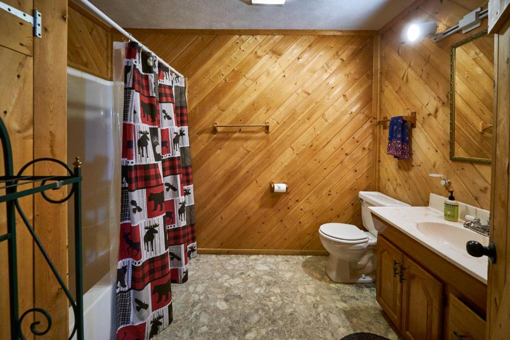 A Cabin In The Woods - Brooksong Gatlinburg Family Cottage
