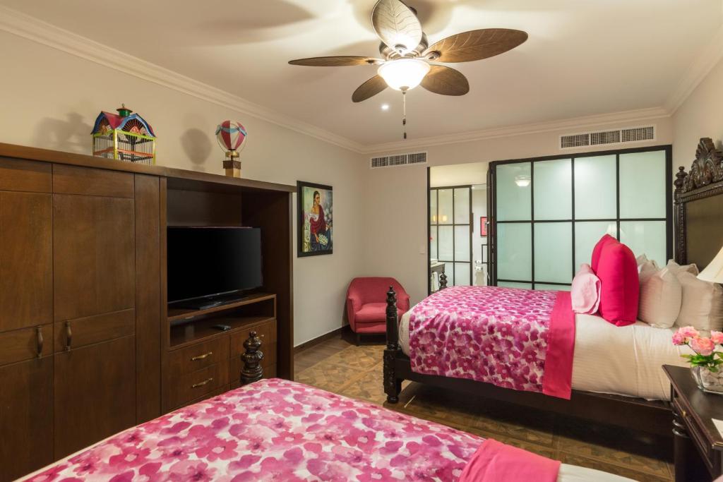 Vista Encantada Resort & Spa Residences, A La Carte All Inclusive Optional - Penthouse Apartment