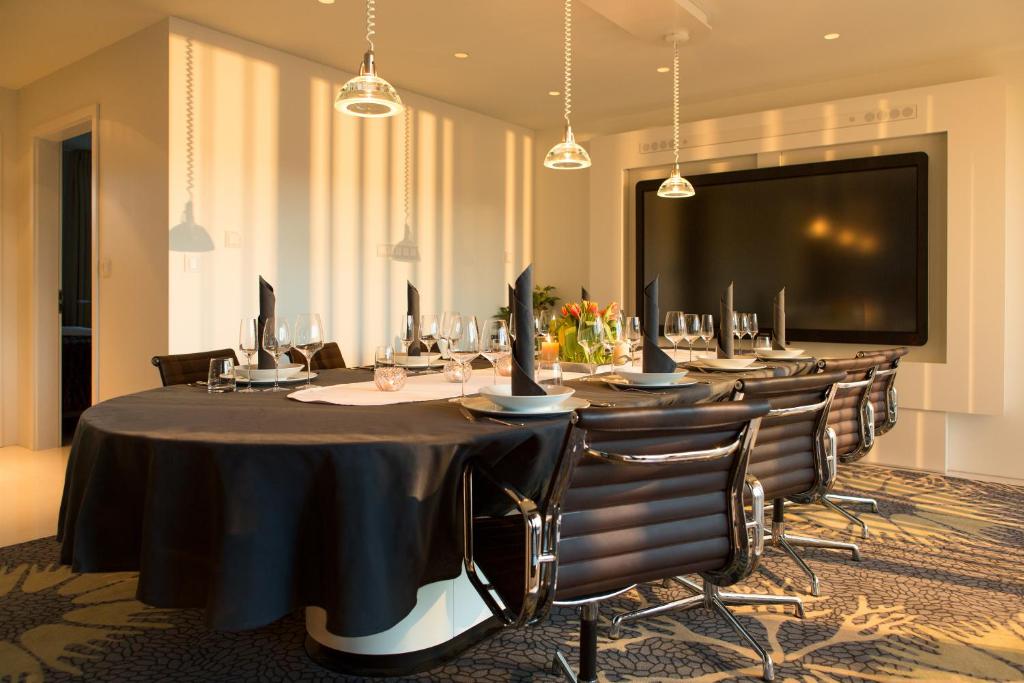 Black Pearl Apartment Hotel - Penthouse Suite Avec Balcon