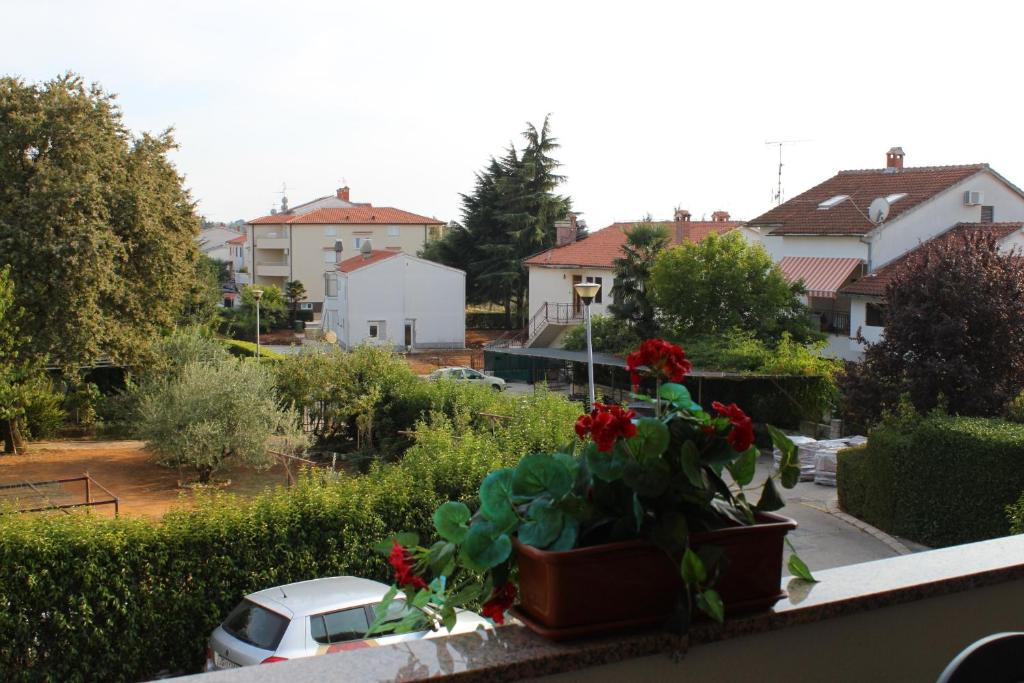 Fotografia z galérie ubytovania Apartments with a parking space Porec - 7012 v Poreči