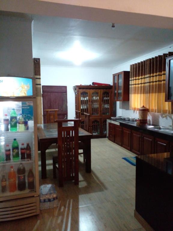 Kuchyň nebo kuchyňský kout v ubytování Muthu Villa Sri Lanka