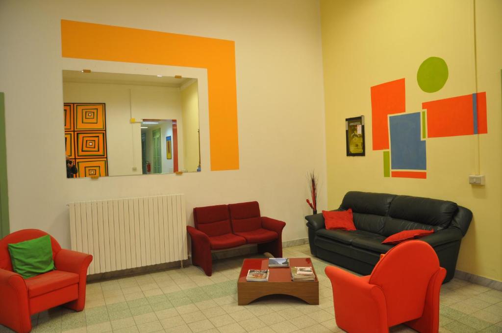 Posezení v ubytování Litus Roma Hostel