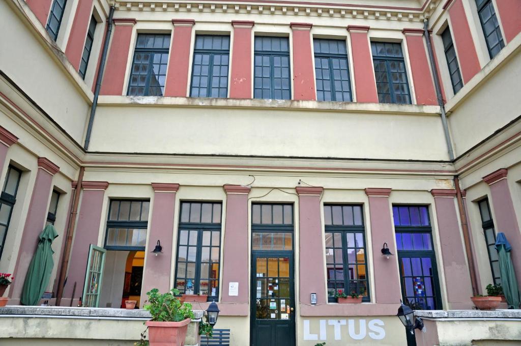 Exteriér nebo vchod ubytování Litus Roma Hostel