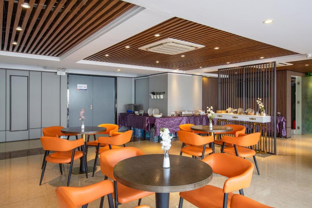 Restaurace v ubytování 寓洣公寓佛山铂顿祖庙岭南天地店
