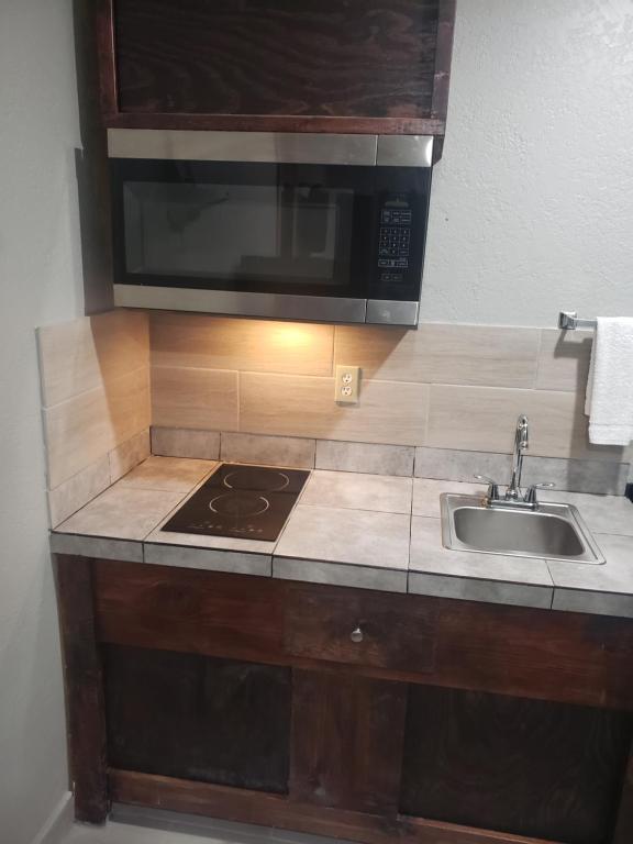 Village Inn Cotulla - Double Room