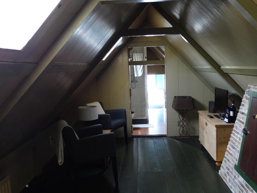 Stay overnight at Windmill Village Zaanse Schans - Amsterdam - One-Bedroom Suite