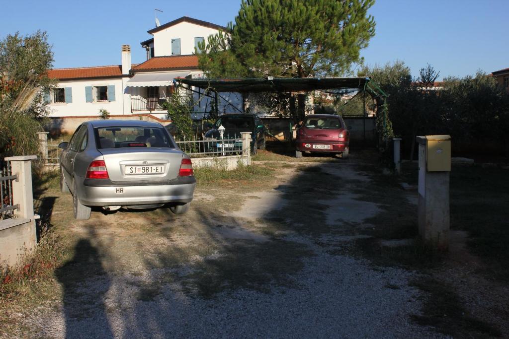 Fotografie z fotogalerie ubytování Apartments with a parking space Novigrad - 7142 v destinaci Novigrad – Istrie