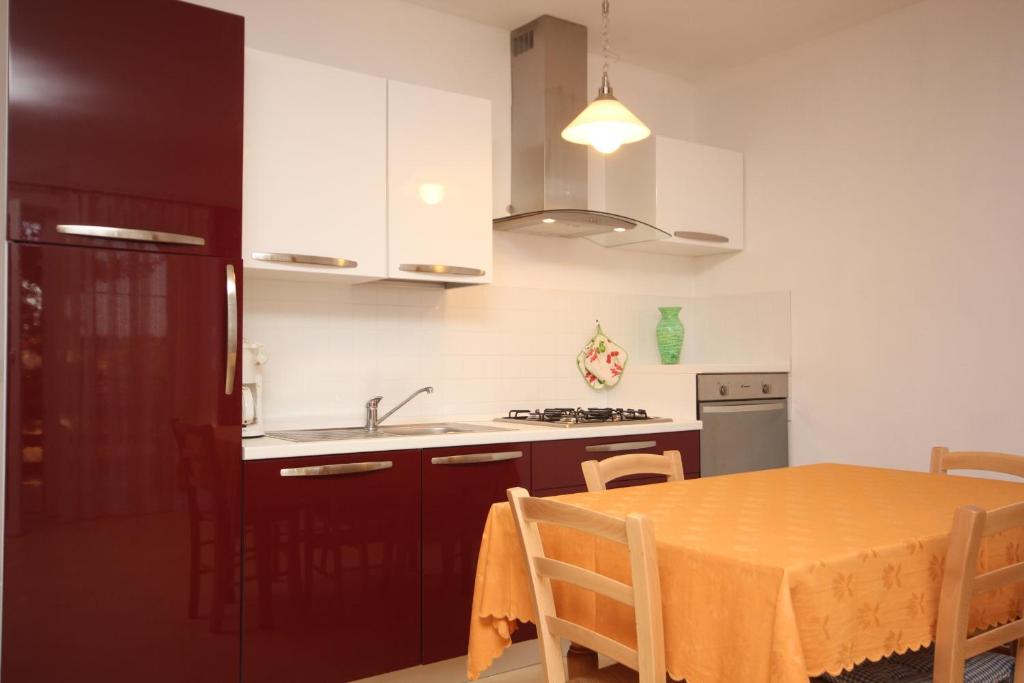 Fotografie z fotogalerie ubytování Apartments with a parking space Novigrad - 7142 v destinaci Novigrad – Istrie