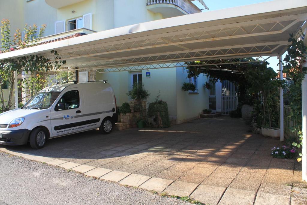 Budynek, w którym mieści się apartament
