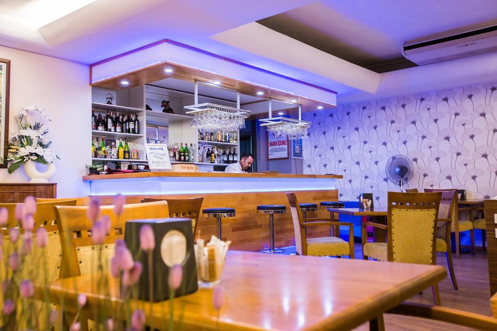 Nápoje v ubytování Derici Hotel