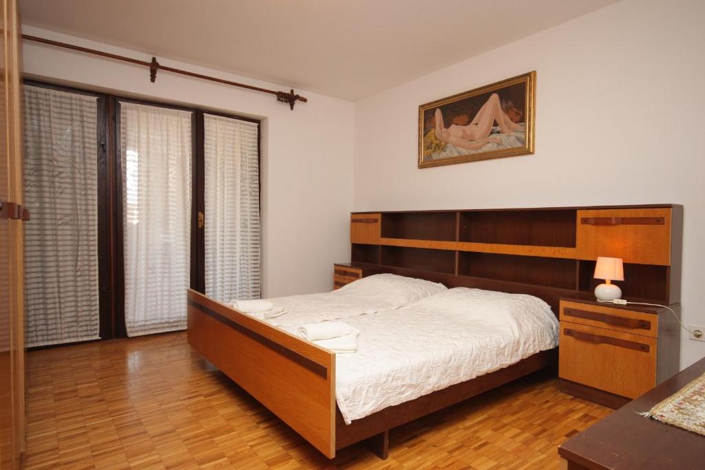 Zdjęcie z galerii obiektu Apartments with WiFi Vrsar, Porec - 7044 w mieście Vrsar