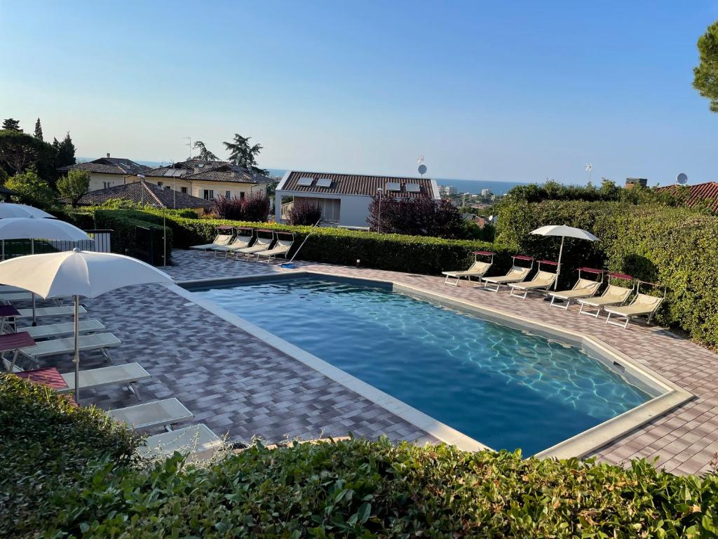 Residenze Al Colle Dei Pini - Resim 15